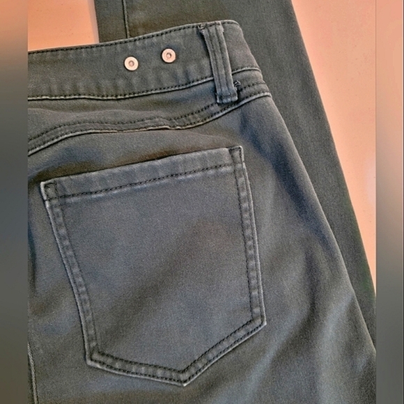 CAbi Hunter Green Zip Skinny Moto Stretch Denim Jeans #3388 - Size 4 - Picture 7 of 11